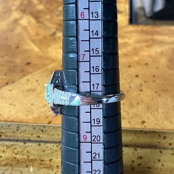 Natural Tsavorite Garnet Moissanite Sterling Silver Ring Size 8 - Picture 8 of 9